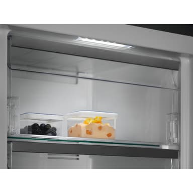 Electrolux fryseskap LUT9ME28X4 (rustfritt stål)