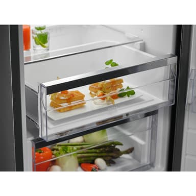 Electrolux kjøleskap LRC9ME38W4 (hvit)