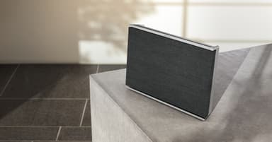 B&O Beosound Level trådløs høyttaler med Google Assistant (naturell)