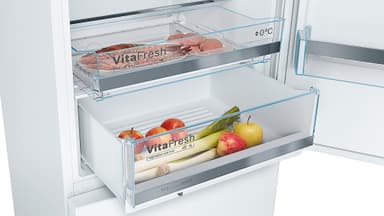Bosch Kjøleskap/fryser kombinasjon KGE49AWCA (hvit)