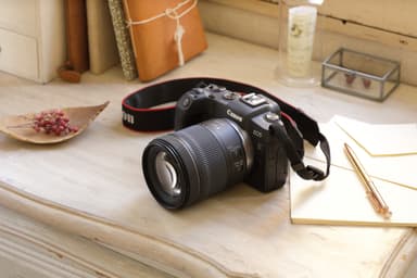 Canon EOS RP digitalt systemkamera + RF 24-105mm F4-7.1 IS STM-obj.