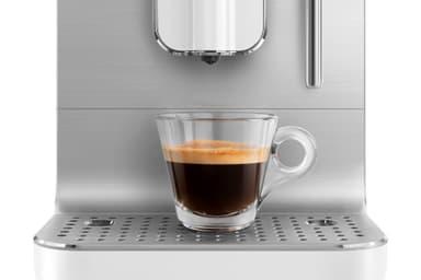 Smeg kaffemaskin BCC02WHMEU (hvit)