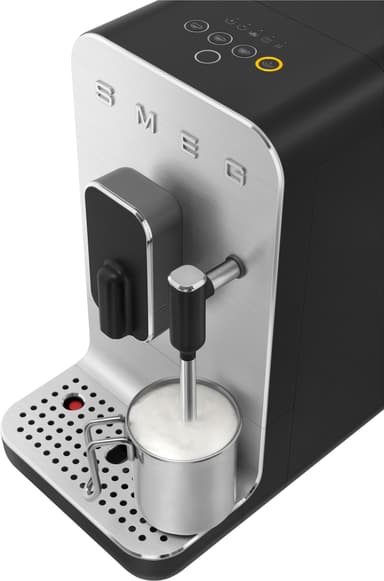 Smeg kaffemaskin BCC02BLMEU (sort)