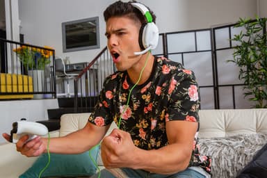 Turtle Beach Recon 70X gaming headset (hvit)
