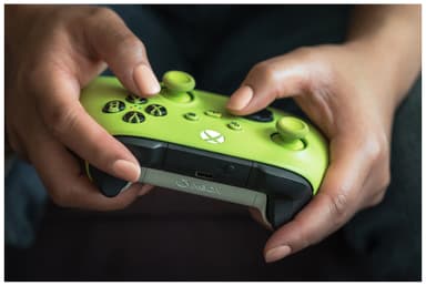 Microsoft Xbox Wireless kontroller (gul)