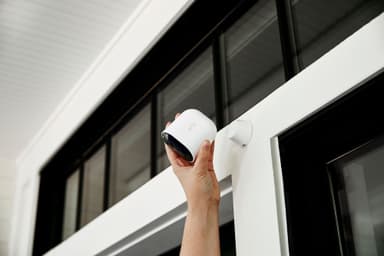 Arlo Pro 3 ledningsfritt kamera 2K QHD sikkerhetssett (3-pakning)