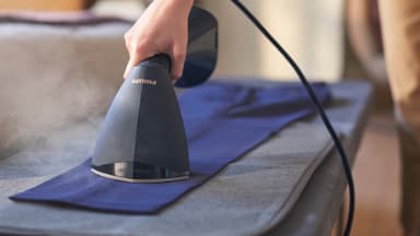Philips 8000 Series håndholdt tøydamper GC810/20