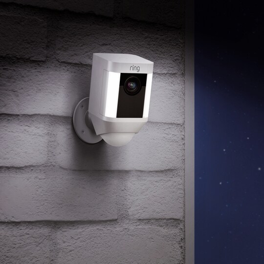 Ring Spotlight Cam Battery sikkerhetskamera (hvit)