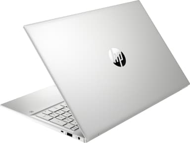HP Pavilion 15 Ath/8/128 15.6" bærbar PC (silver)