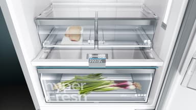 Siemens iQ500 kombiskap KG49NAIDP (inox)