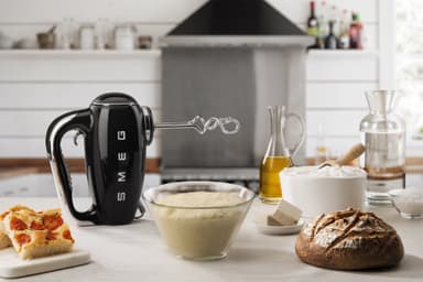 Smeg 50's Style håndmikser HMF01BLEU (sort)