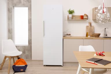 Indesit kjøleskap SI8A1QW2