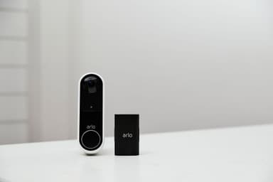 Arlo Wire-Free Video Doorbell smart ringeklokke (hvit)