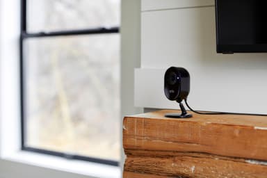 Arlo Essential Indoor Camera (hvit)