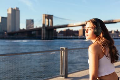 JBL Tune 760NC trådløse around-ear hodetelefoner (sort)