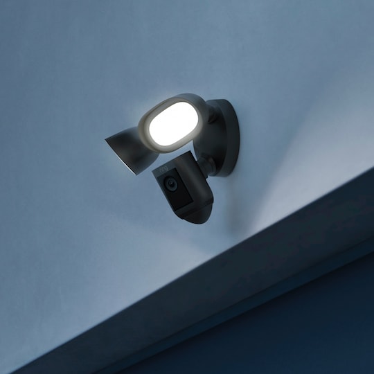 Ring Floodlight Cam Pro sikkerhetskamera (sort)