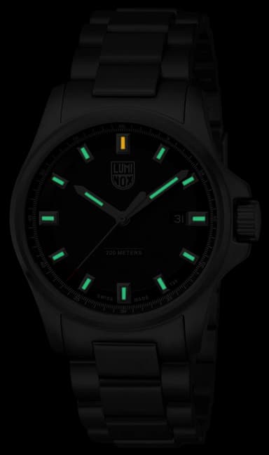 Luminox dress field 1832 klokke. Safirglass. Diameter 4