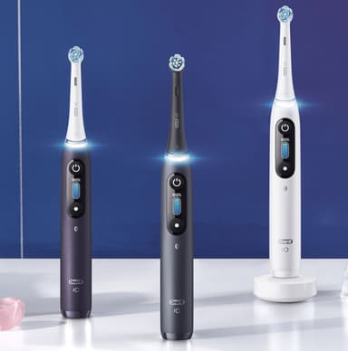 Oral B iO Series 8S Duo elektriske tannbørster IO8BKWH (sort, hvit)