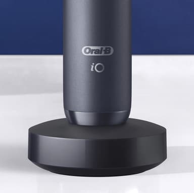 Oral B iO Series 8S Duo elektriske tannbørster IO8BKWH (sort, hvit)