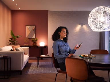 Philips Hue W 9,5W A60 E27 Bridge startpakke