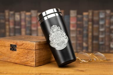 Play Hogwarts reisekopp med metallplatting