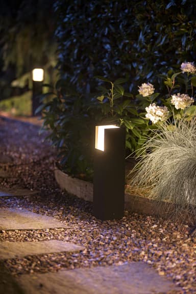 Philips Hue White Fuzo utendørs sokkellampe (sort)