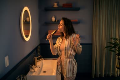 Philips Hue Adore vegglampe 27W (hvit)