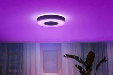 Philips Hue Infuse L taklampe (sort)