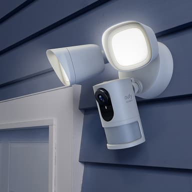 Eufy Security Floodlight Cam 2K utendørskamera (hvit)