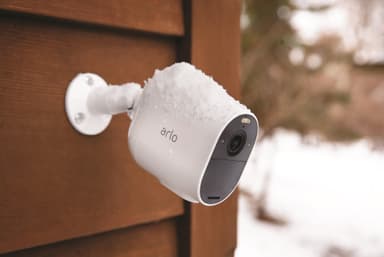 Arlo Essential Spotlight trådløst FHD smartkamera (hvit)