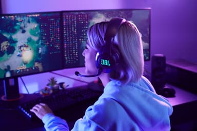 JBL Quantum 610 trådløst gaming headset