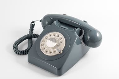 GPO 746 Retro Dreieskivetelefon - Grå