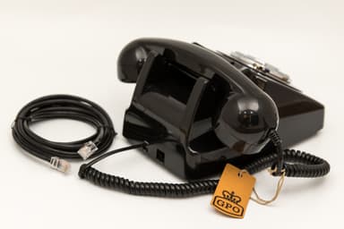 GPO 746 Retro Dreieskivetelefon - Svart