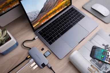 Hyperdrive Slim USB-C 8-i-1 hub (grå)