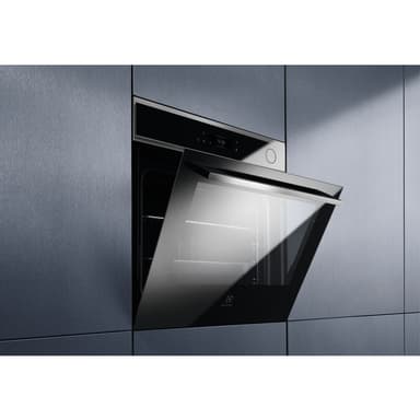 Electrolux integrert stekeovn OOP940NZ1
