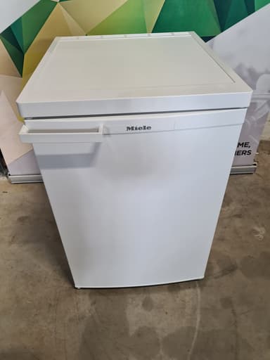 MIELE K 12012 S-3 Benkkjøleskap med liten fryser - brukt