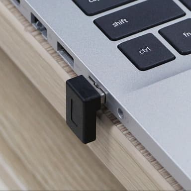 NÖRDIC USB-C hunn til USB-A hannvinklet adapter 90 grader