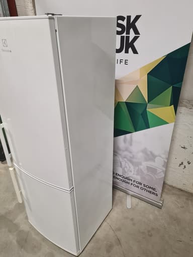 Electrolux kombiskap EN3400AOW - brukt