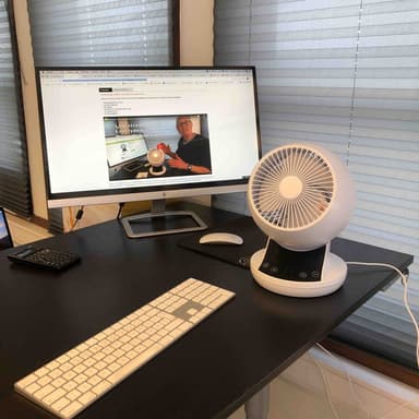 MeacoFan 360 vifte. Energieffektiv. Quiet Mark-sertifisert. Liten og praktisk. Perfekt på arbeidsplassen.