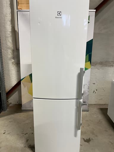 Electrolux kombiskap EN4015MOW - brukt