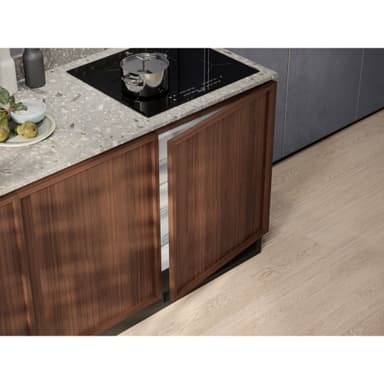Electrolux Kjøleskap LFB3AE82R Integrert
