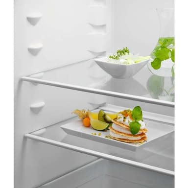 Electrolux Kjøleskap LRB2AE88S (integrert)