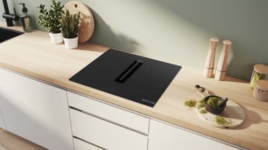 Bosch Platetopp med integrert ventilasjon PVS611B16E