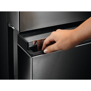 Electrolux Kombiskap LLI9VE54X0