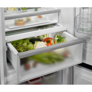 Electrolux Kombiskap ENC8MD19S Integrert