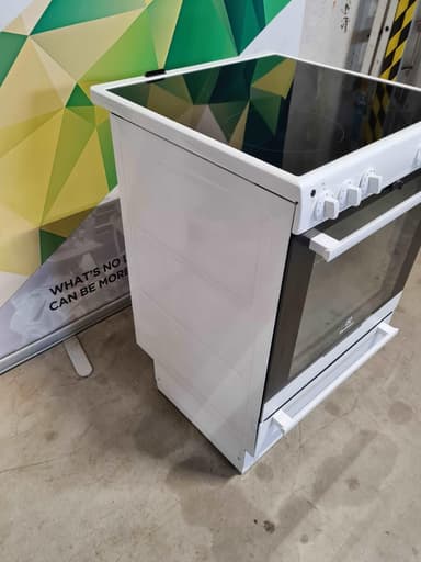Electrolux keramisk komfyr EKC6111AOW - brukt