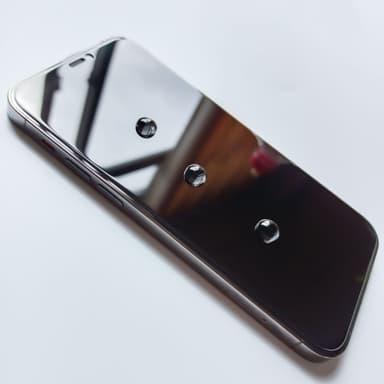 Personvernskjermbeskytter i herdet glass iPhone 13 Pro
