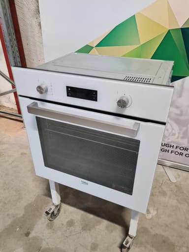 Beko stekeovn med pyrolyse BIM243E0WP (hvit) - brukt
