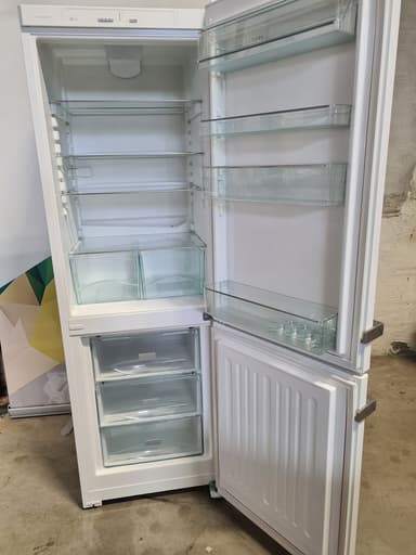 Miele Kombiskap KD 12823 S - brukt