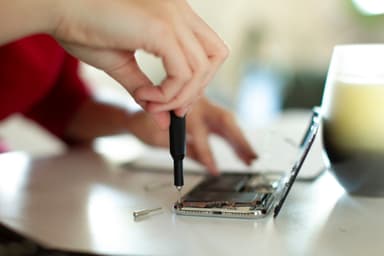 iFixIt Pro Tech GO verktøysett for mobilreparasjon